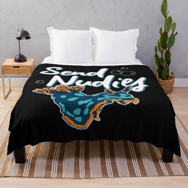 Aperçu de l'œuvre Nudibranch T-ShirtSend Nudies créée et vendue par EganRtee.