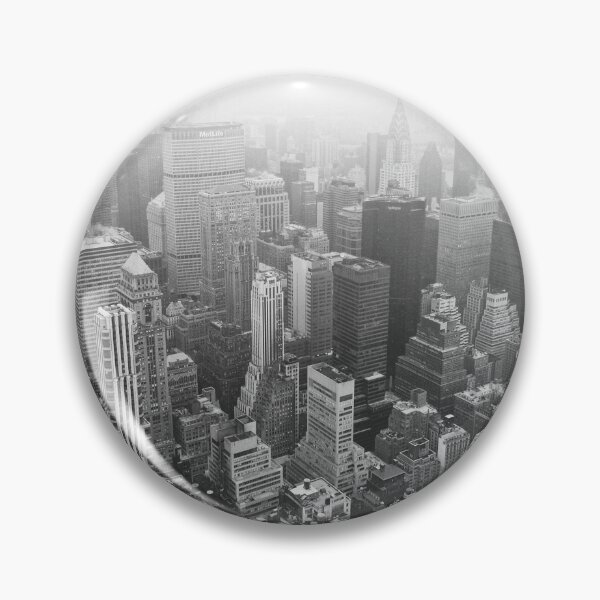 Artikelvorschau, Misty New York City Skyline entworfen und verkauft von Gerhanj.