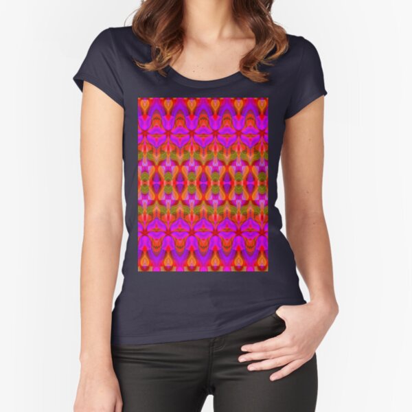 Fitted Scoop T-Shirt
