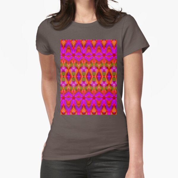 Fitted T-Shirt