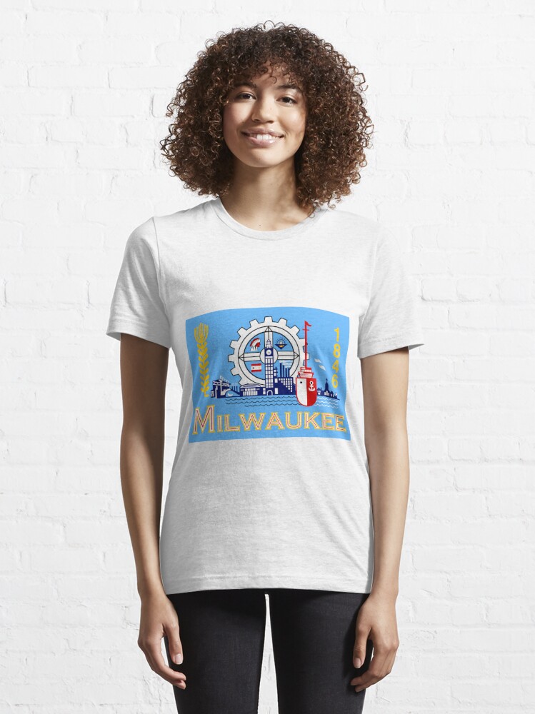 Milwaukee 414 – Flag | Essential T-Shirt