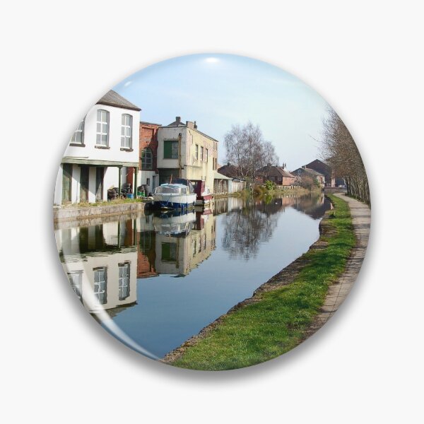 Artikelvorschau, Canalside mirror reflections. entworfen und verkauft von ronsaunders47.