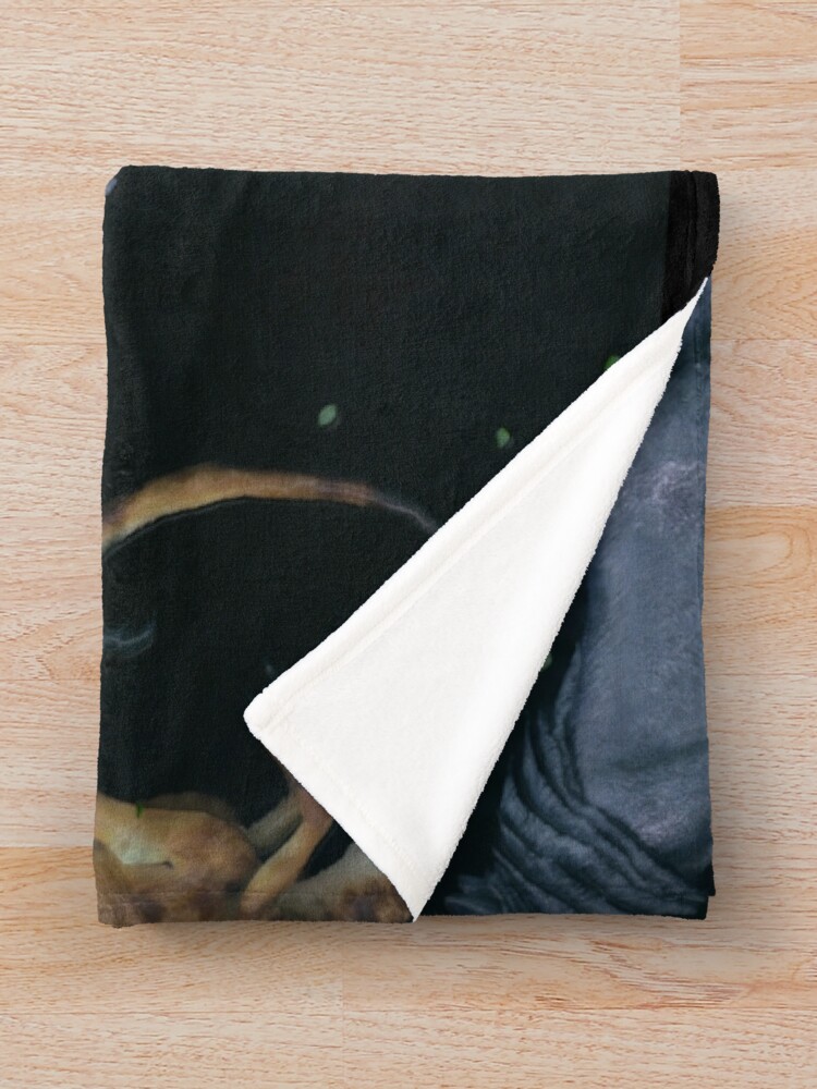 Alternate view of Tomb raider tribute Throw Blanket