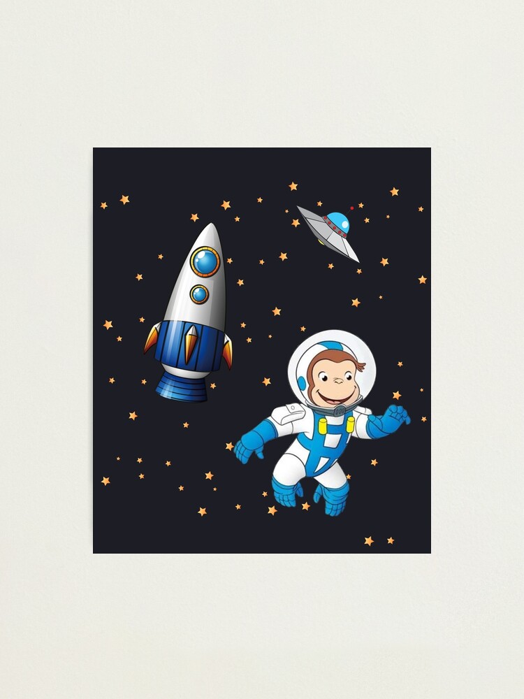 Lámina fotográfica «George el curioso mono astronauta de dibujos animados en escena espacial para la habitación de los niños» de portrait4you | Redbubble Lámina fotográfica «George el curioso mono astronauta de dibujos animados en escena espacial para la habitación de los niños» de portrait4you | Redbubble