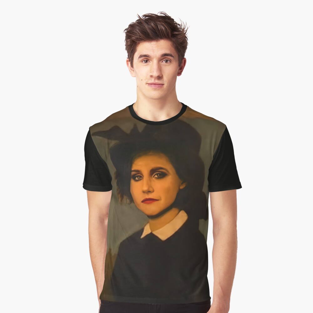 Aperçu de l'œuvre T-shirt graphique créée et vendue par RoyalNadja.