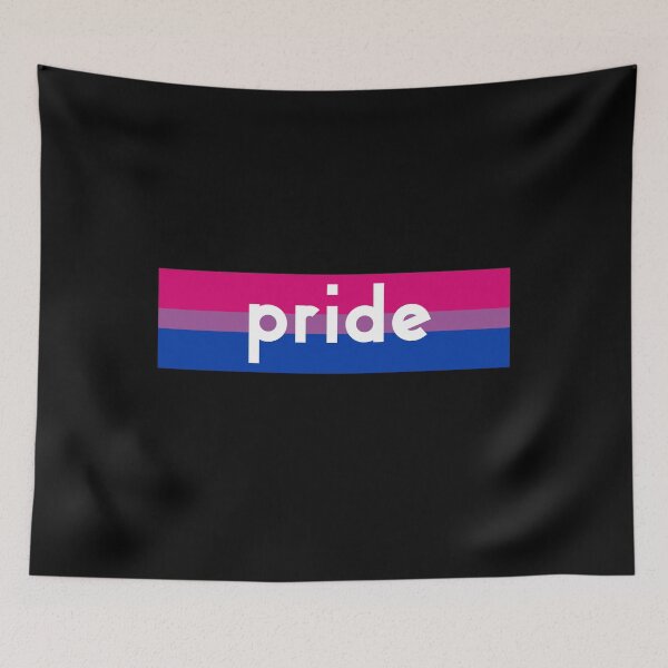 Aperçu de l'œuvre Bisexual Bi Flag Pride Month Retro Pride T-shirt créée et vendue par BKLS.