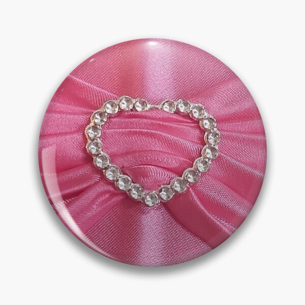 Artikelvorschau, CR Designs4Women | Diamant-Liebesherz entworfen und verkauft von CRDesigns4Women.