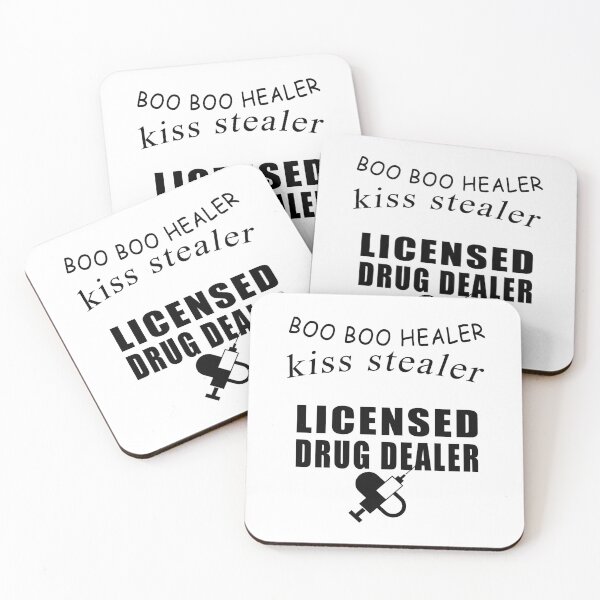 Aperçu de l'œuvre Boo Boo Healer Kiss Stealer Distributeur de drogue autorisé (noir sur blanc) créée et vendue par med-leghdaich.