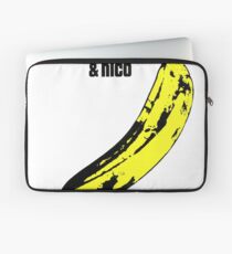 Funda para portátil El metro de terciopelo