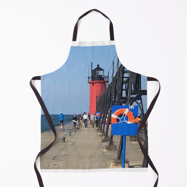 Artikelvorschau, Auf dem Pier - South Haven Michigan entworfen und verkauft von Theresa Wheatley.