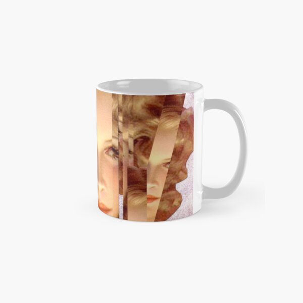 Her mind was fragmenting before my eyes Classic Mug