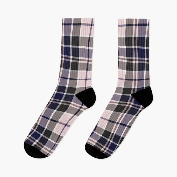 Aperçu de l'œuvre Pink Navy Plaid Tartan Textured Pattern créée et vendue par Siu-Hong Mok.