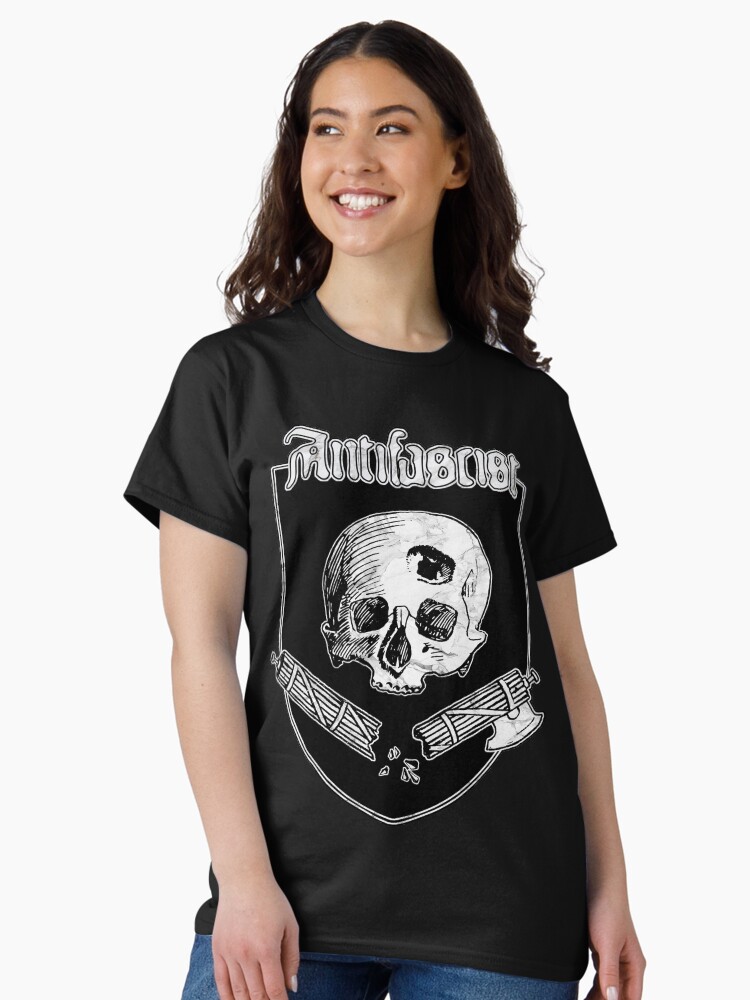 Thumbnail 2 von 7, Classic T-Shirt, Antifaschistisches Wappen designt und verkauft von Moornebheym.