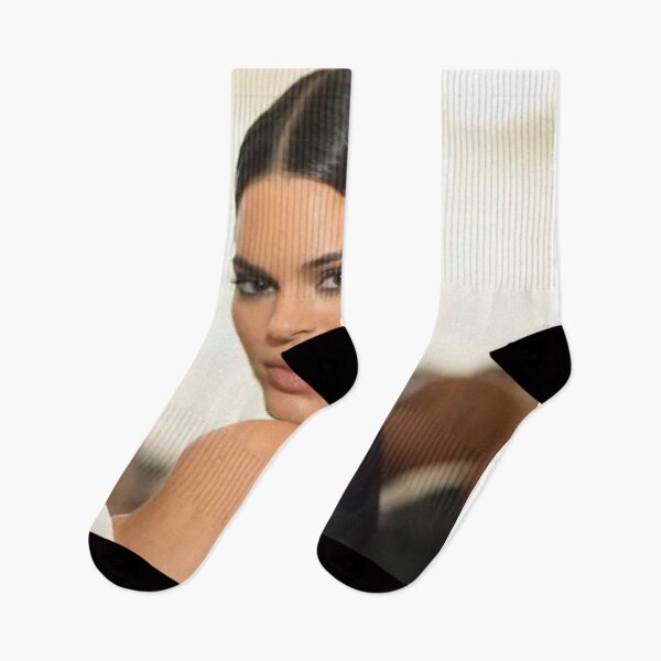 Artikelvorschau, Der jüngste Kardashianer / Jenner - Kendall Jenner entworfen und verkauft von Mycxh.