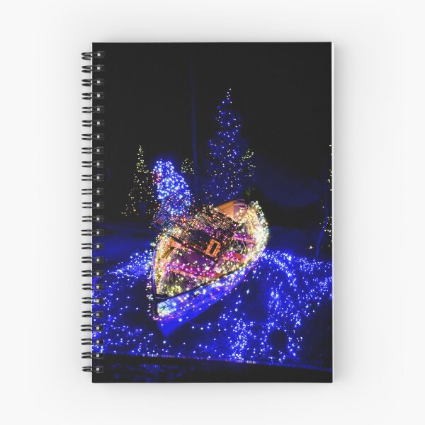 Aperçu de l'œuvre Bateau de Noël créée et vendue par McKenzie Pratt.