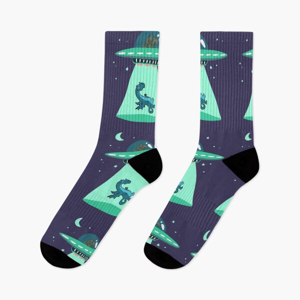Artikelvorschau, Bigfoot UFO Drachen Lustige Alien Entführung Drachen Humor Geschenk entworfen und verkauft von trendo.