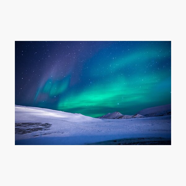 Artikelvorschau, Aurora Borealis über dem Gletscher entworfen und verkauft von newtree.