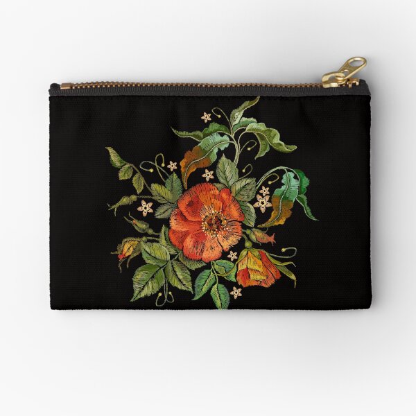 Broderie roses sauvages Pochette