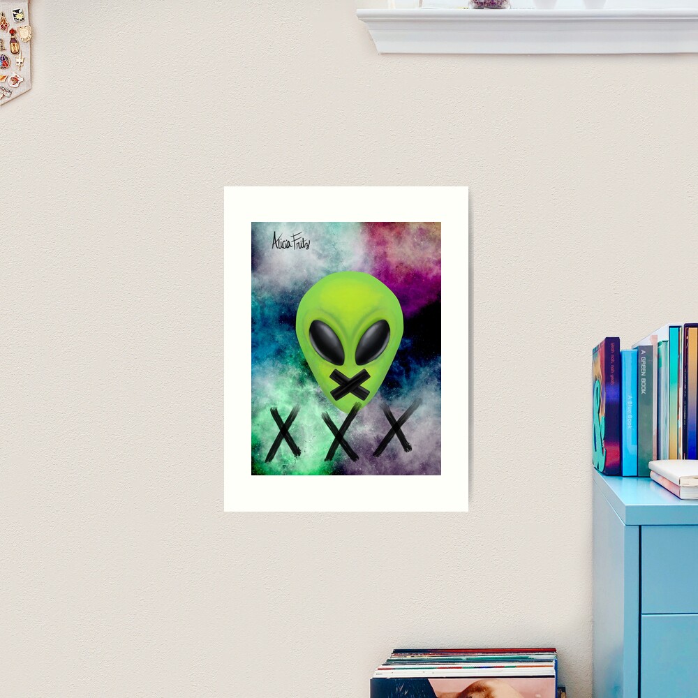 XXX Alien