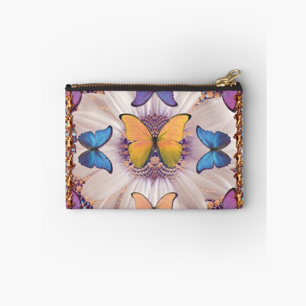 Aperçu de l'œuvre Lace Butterfly Hole créée et vendue par STORMYMADE.