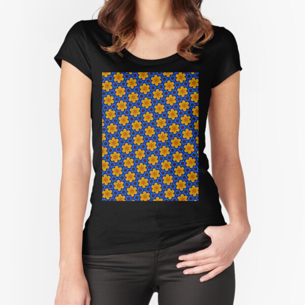 Fitted Scoop T-Shirt