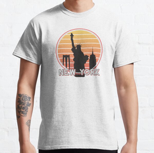 Retro New York, vintage nyc, NYC brooklyn bridge, statue of liberty, state of NY, The Big Apple 1970s Classic T-Shirt