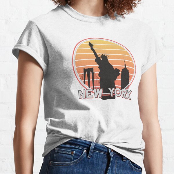 Retro New York, vintage nyc, NYC brooklyn bridge, statue of liberty, state of NY, The Big Apple 1970s Classic T-Shirt