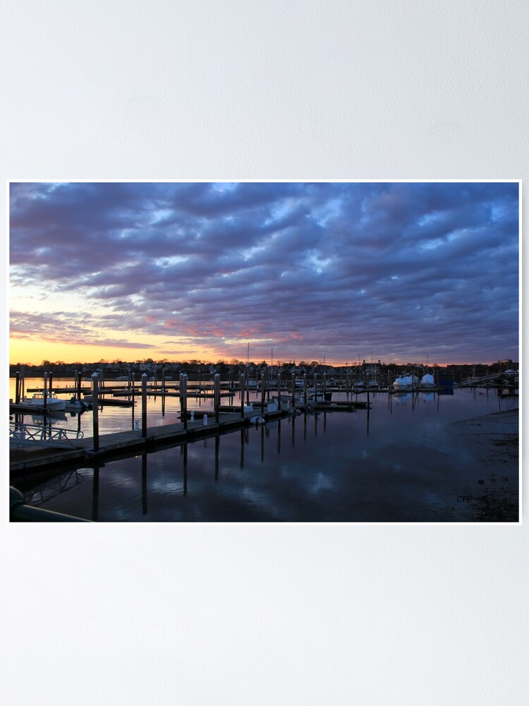 Aperçu 1 sur 3. Poster avec l'œuvre Winthrop Sunset créée et vendue par Boo7.