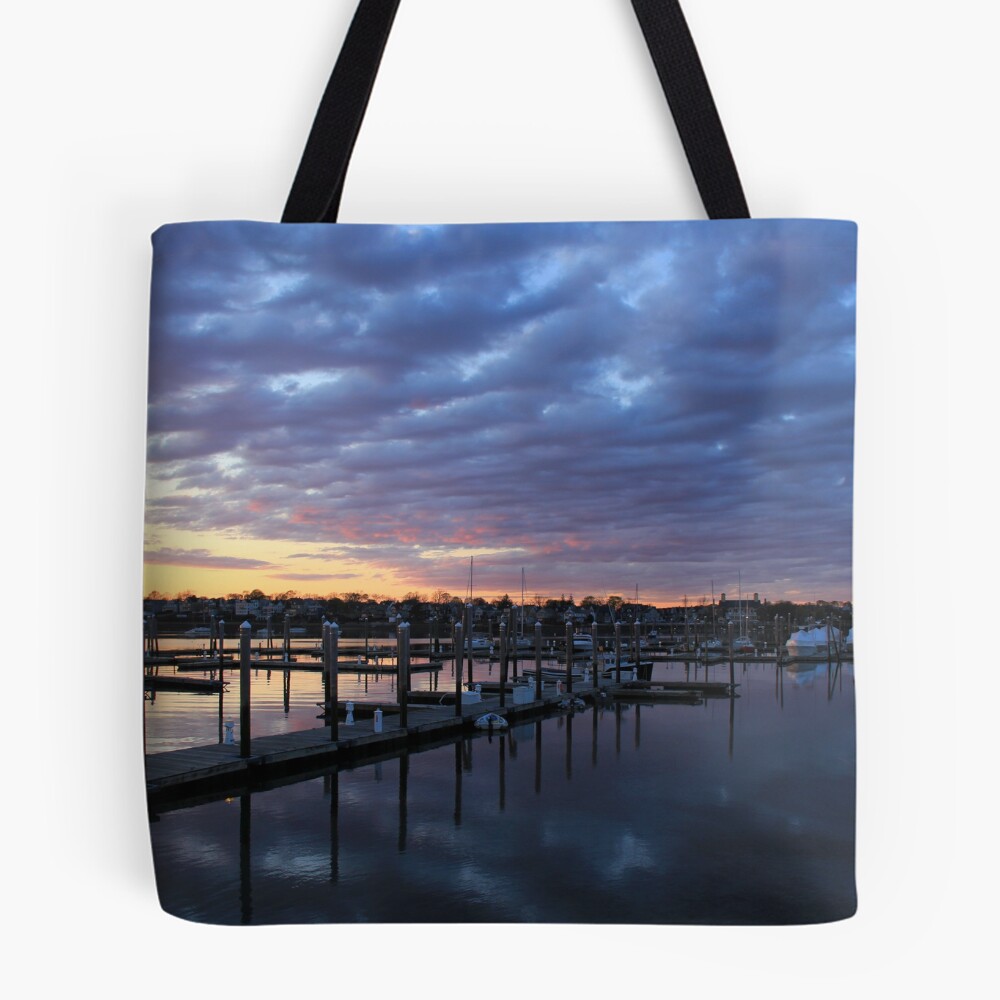 Aperçu de l'œuvre Tote bag doublé créée et vendue par Boo7.