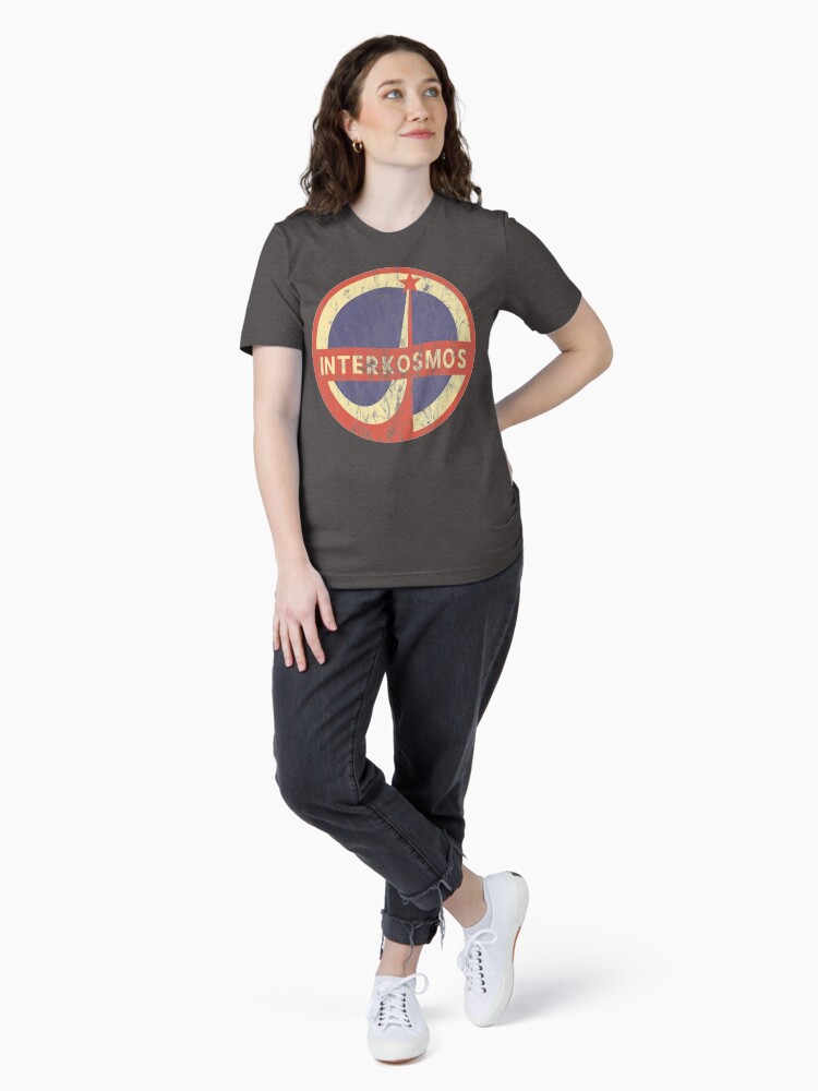 Thumbnail 4 von 7, Essential T-Shirt, Interkosmos Russian Space Program Logo designt und verkauft von unhingedheather.