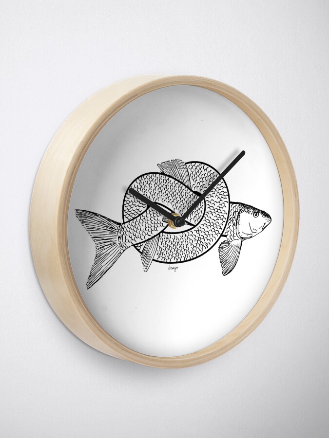 Alternate view of knot fish disego Clock