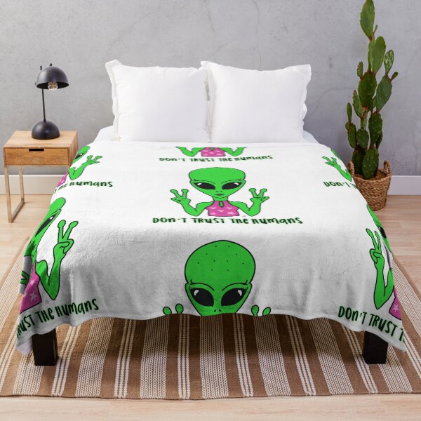 Item preview, Alien don’t trust the humans designed and sold by Anastasia Toska.