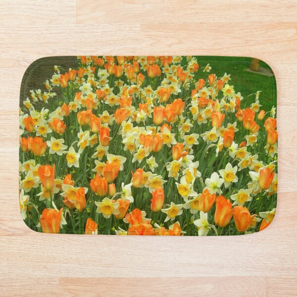 Aperçu de l'œuvre Tulipes avec une touche orange créée et vendue par LeonardoBotha.