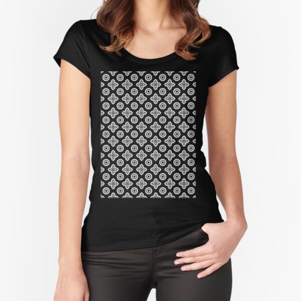 Fitted Scoop T-Shirt