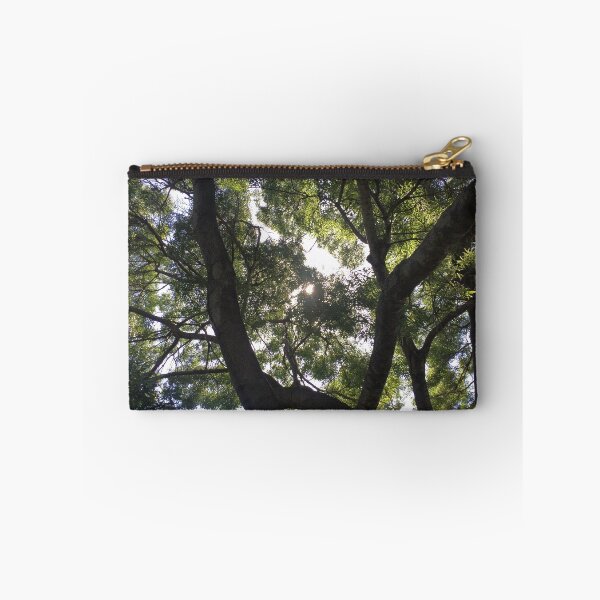 Aperçu de l'œuvre Arbres sombres créée et vendue par CassiaGreen.