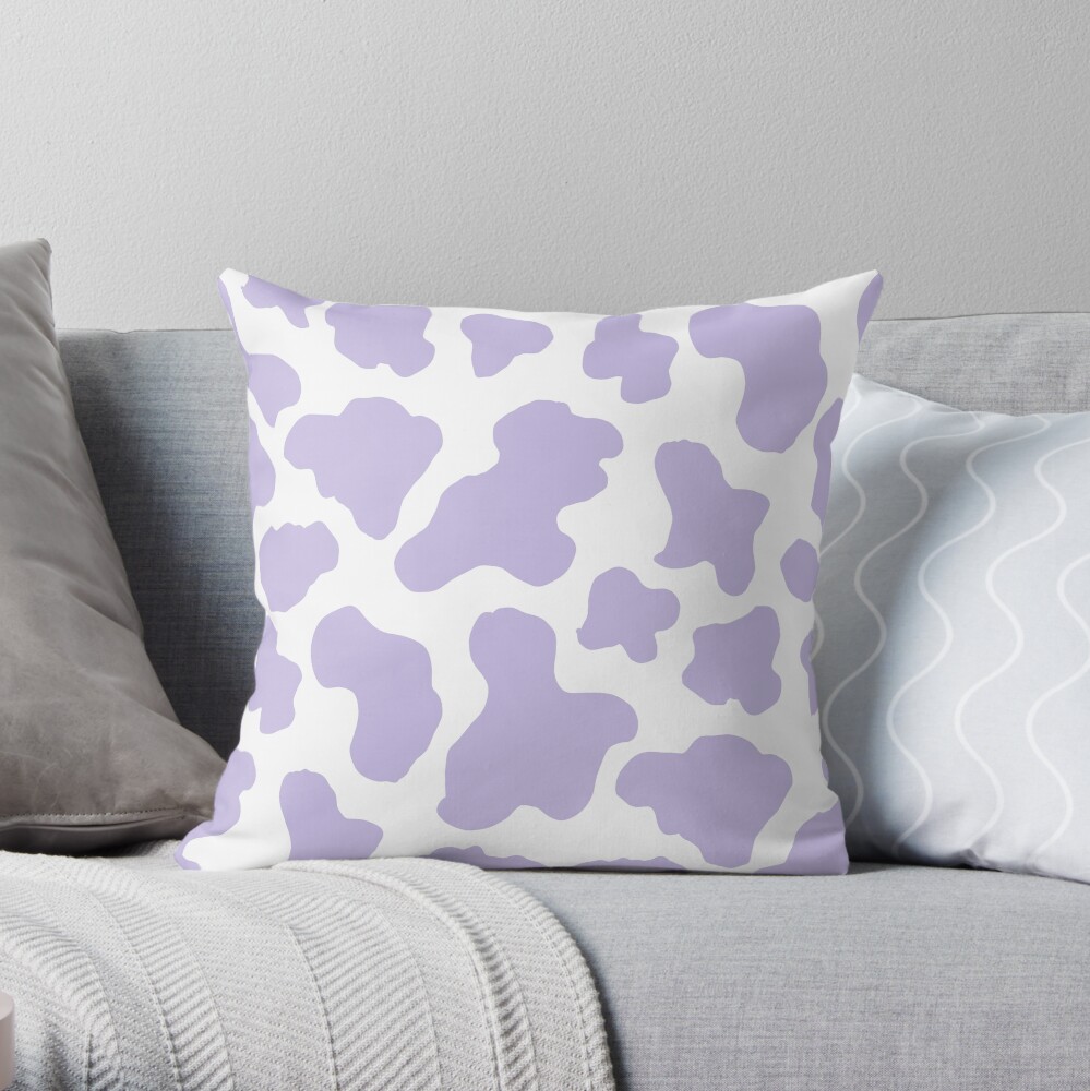 Pastel purple cow print aesthetic pattern Throw Pillow