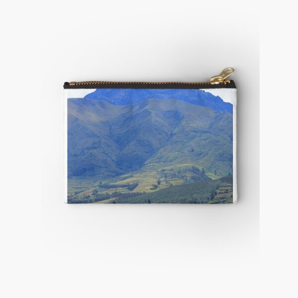 Aperçu de l'œuvre L'aube sur le mont Cotacachi créée et vendue par rhamm.