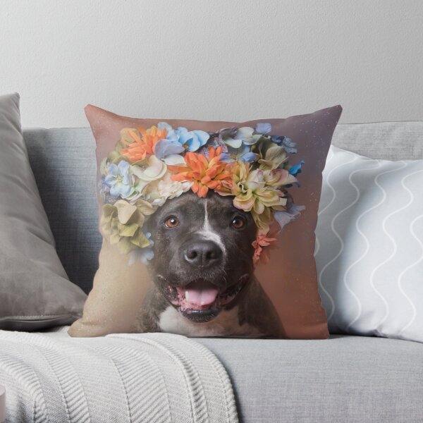 Flower Power, Angel smiling Throw Pillow