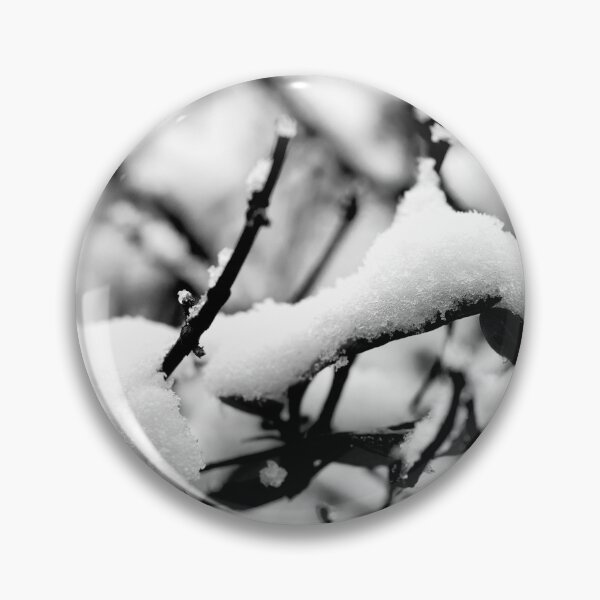 Artikelvorschau, Sharp Edges (Monochrome) entworfen und verkauft von DoodleBugImages.