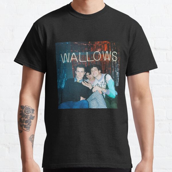 Revolcarse Camiseta clásica