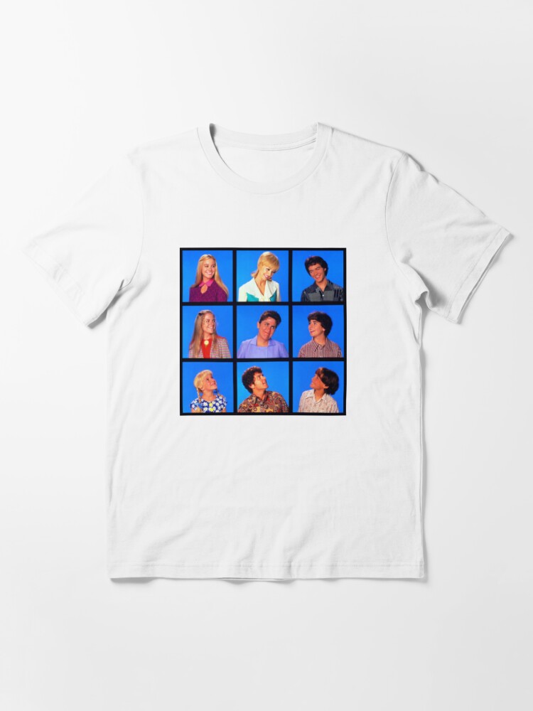 : CBS - Brady Bunch/Framed Womens T-Shirt in Black, Small, Black  : Clothing, Shoes & Jewelry