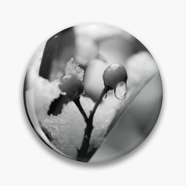 Artikelvorschau, Berry Juice (Monochrome) entworfen und verkauft von DoodleBugImages.