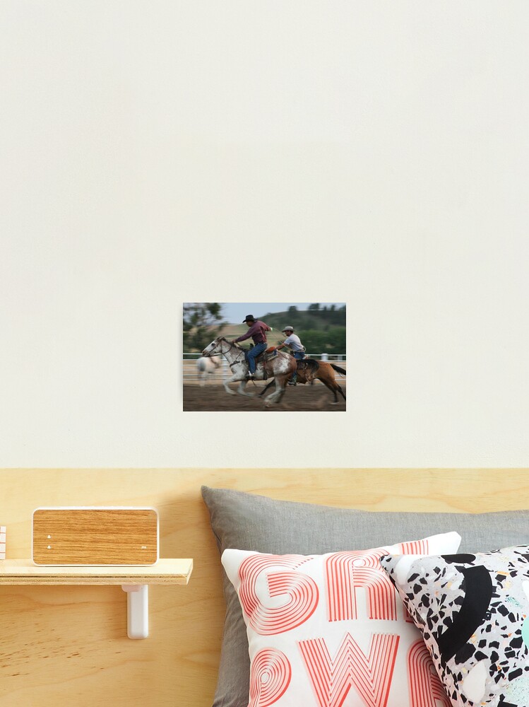 Thumbnail 2 von 3, Fotodruck, Team Roping Action Shot designt und verkauft von Rodeo-Photos.