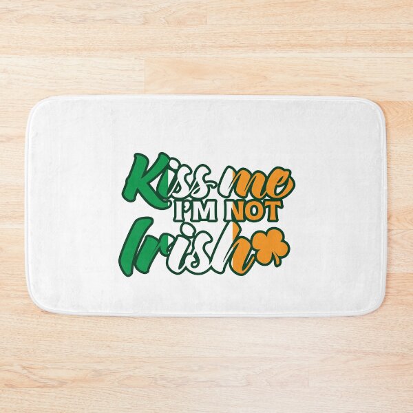 Aperçu de l'œuvre Drôle saint patrick embrasse-moi je ne suis pas irlandais créée et vendue par TheFlipRepublic.