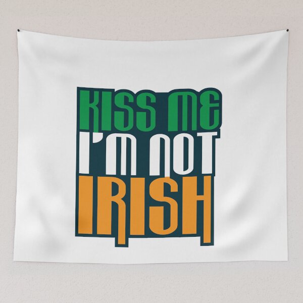Aperçu de l'œuvre Drôle saint patrick embrasse-moi je ne suis pas irlandais créée et vendue par TheFlipRepublic.