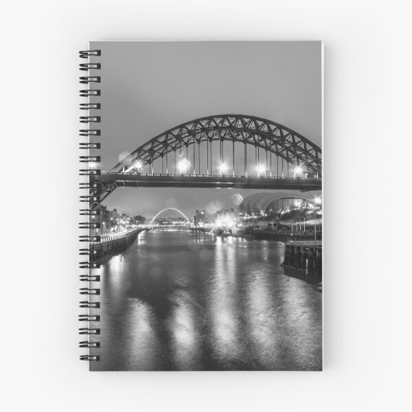 Item preview, El puente de Tyne en la noche designed and sold by DestinationUK.