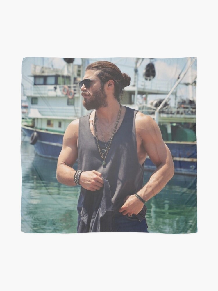 Can Divit (Can Yaman) Can Divit (Can Yaman)