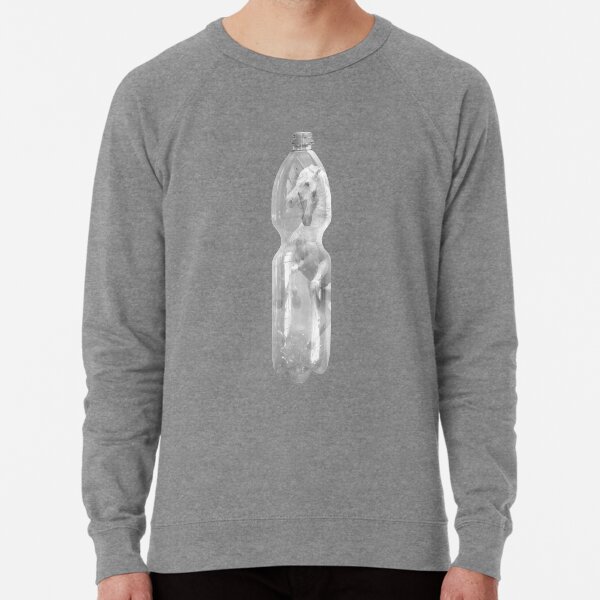 Hermetic Lockdown of Saufi PET-bottle by Leo Haz Leichter Pullover