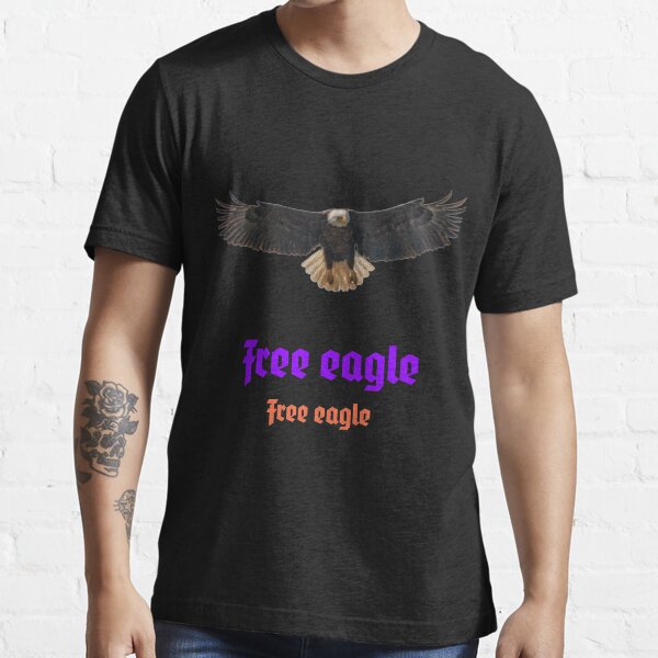 Free eagle soaring high in the sky Essential T-Shirt