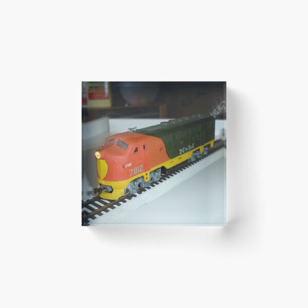F2 NdeM DCC Acrylic Block